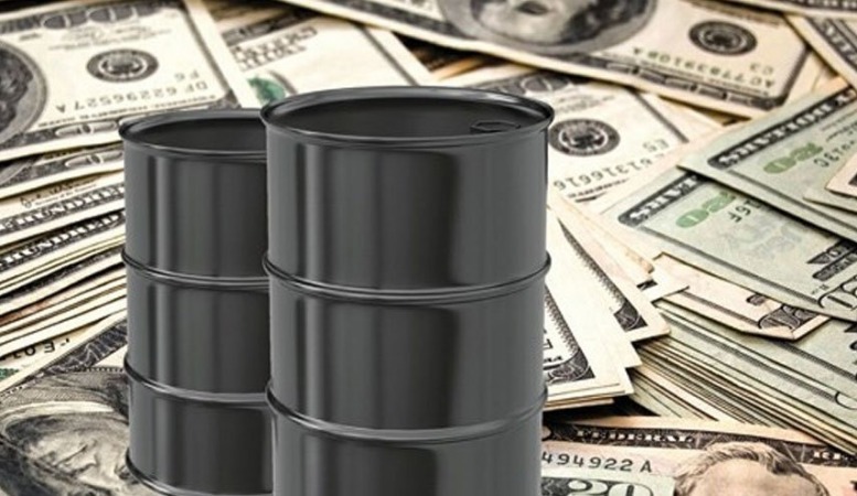 برآورد نفتی دلاری دولت برای ۱۴۰۰