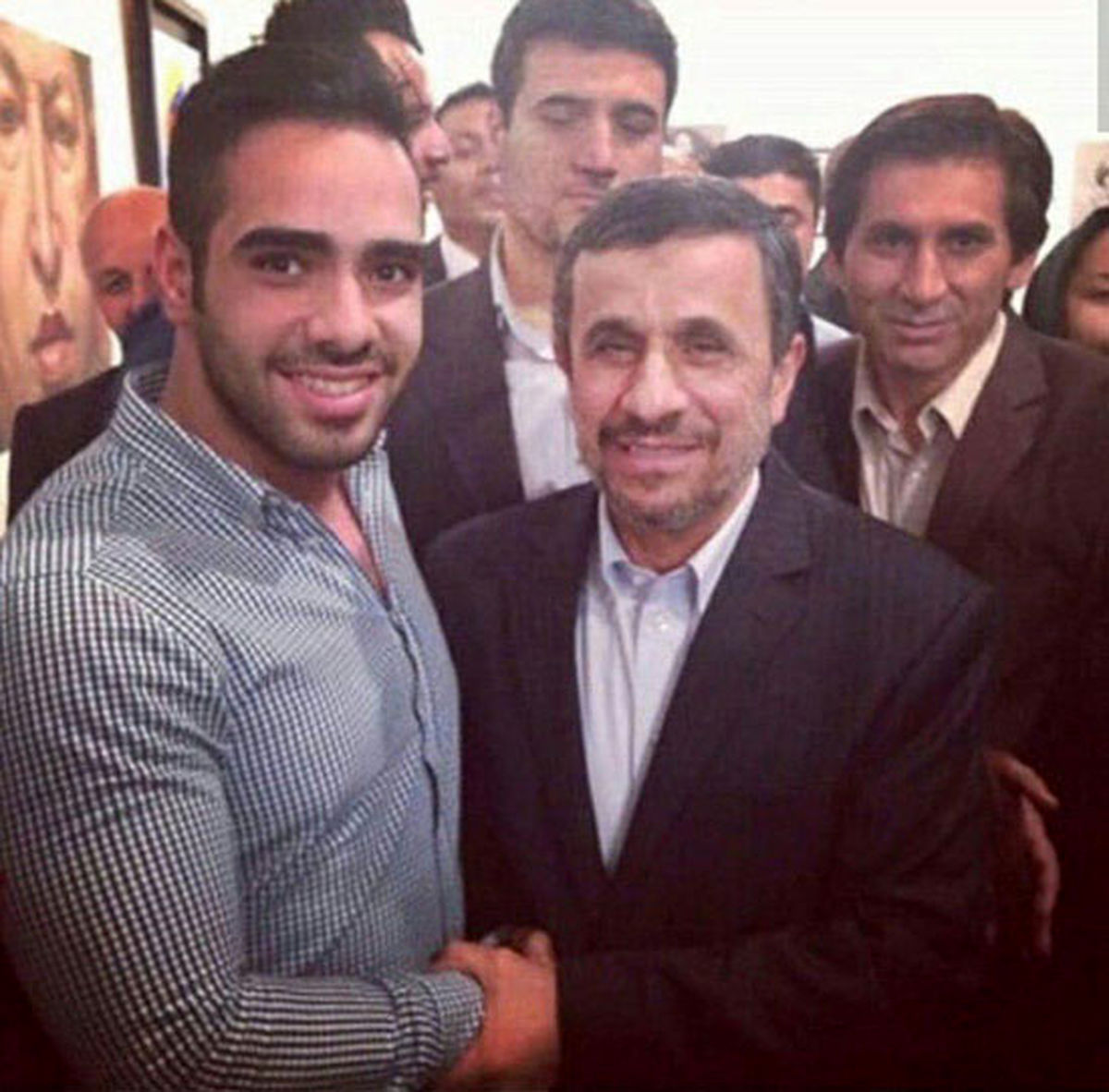 دعوای ساشا سبحانی و احمدی‌نژاد