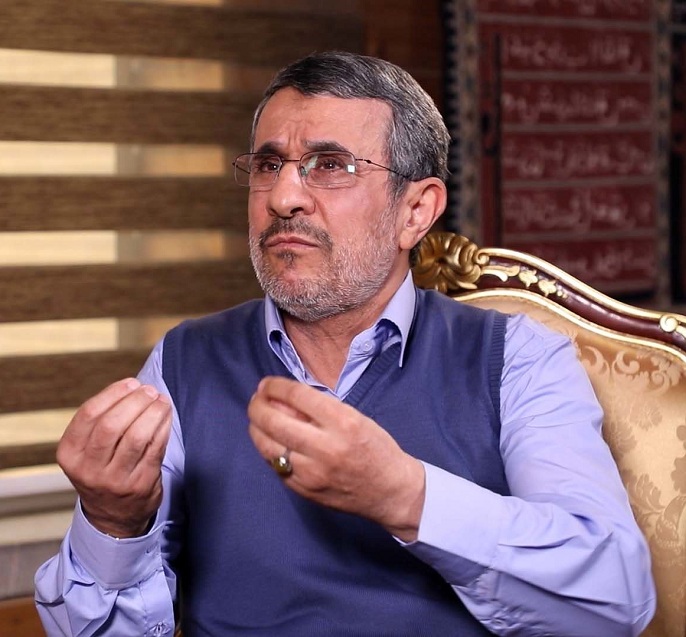 احمدی‌نژاد و حرکت به سمت لورگاه* سیاسی