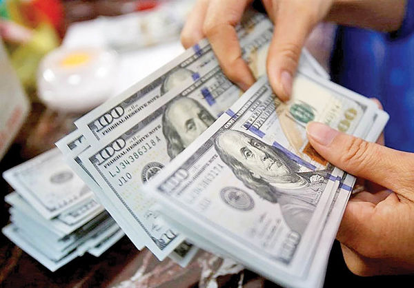 بورس در انتظار تعیین تکلیف دلار