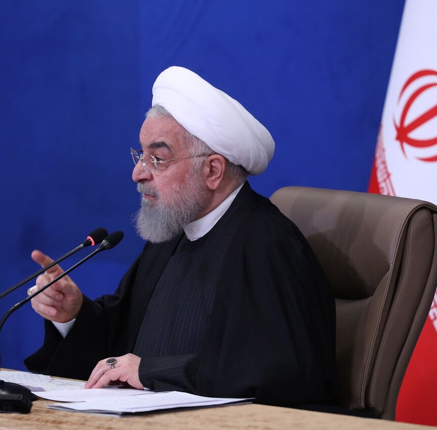روحانی: اکنون هم چرخ اقتصاد می‌چرخد هم سانتریفیوژ