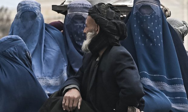چرا حصر زنان افغان برای کسی مهم نیست؟
